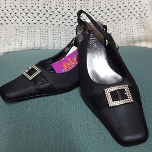 Airflex Buckle Dress Shoe